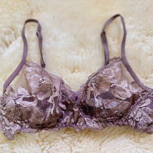 La Perla light purple lace bralette, size 2 Italian (34B US)